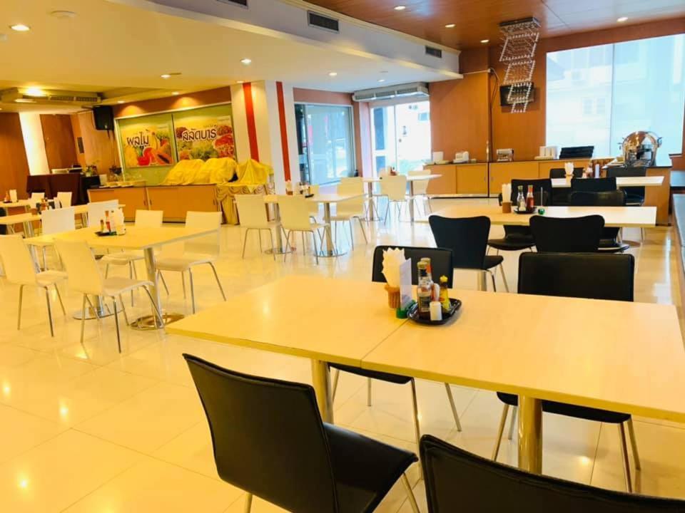 Asawann Hotel Nongkhai Nong Khai Exteriör bild
