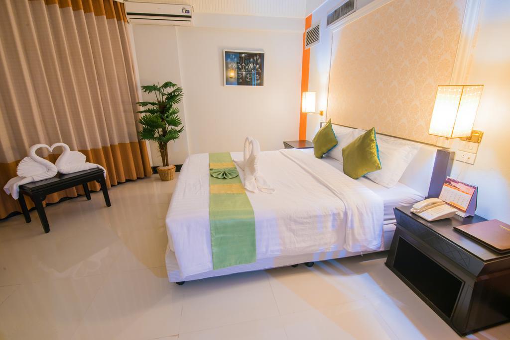Asawann Hotel Nongkhai Nong Khai Rum bild